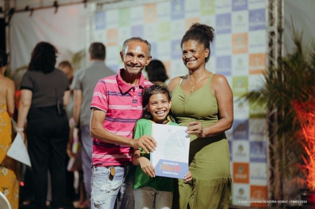 Prefeitura de Boa Vista entrega 260 títulos definitivos para moradores de 35&nbsp;bairros