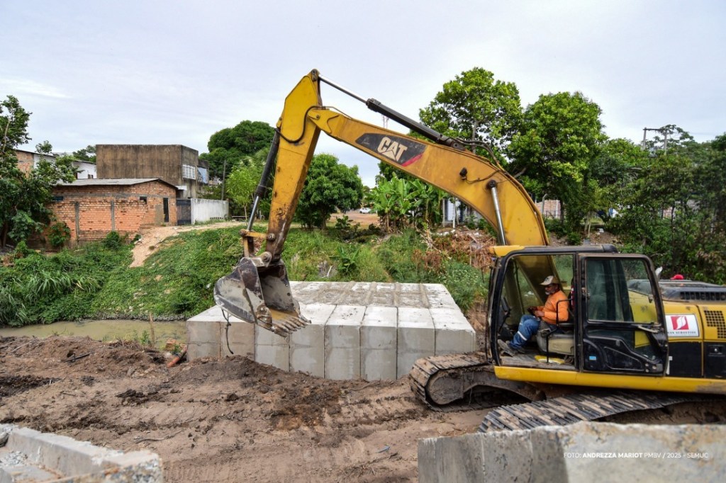 Com obras de infraestrutura, prefeitura cria três vias de acesso no Bairro&nbsp;Canarinho