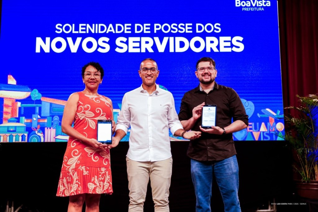 Prefeito Arthur Henrique empossa novos professores e reforça educação&nbsp;municipal