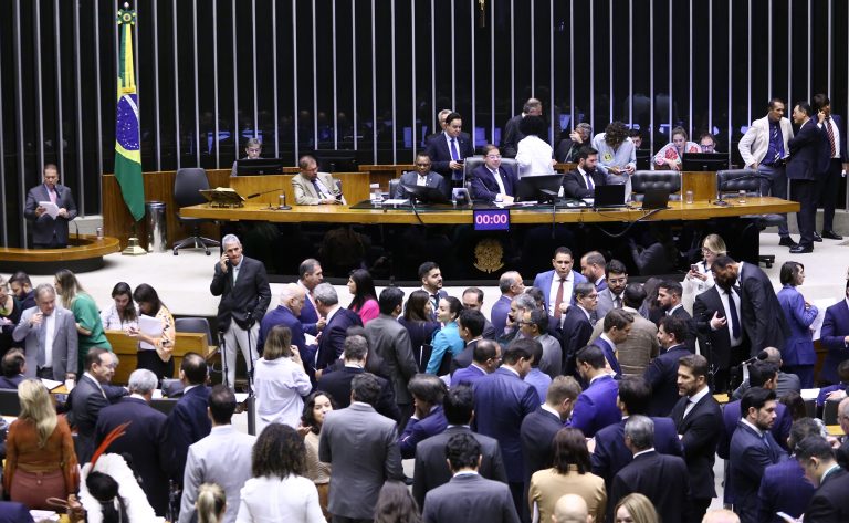 Câmara aprova projeto com benefício tributário para micro e pequenas empresas&nbsp;exportadoras