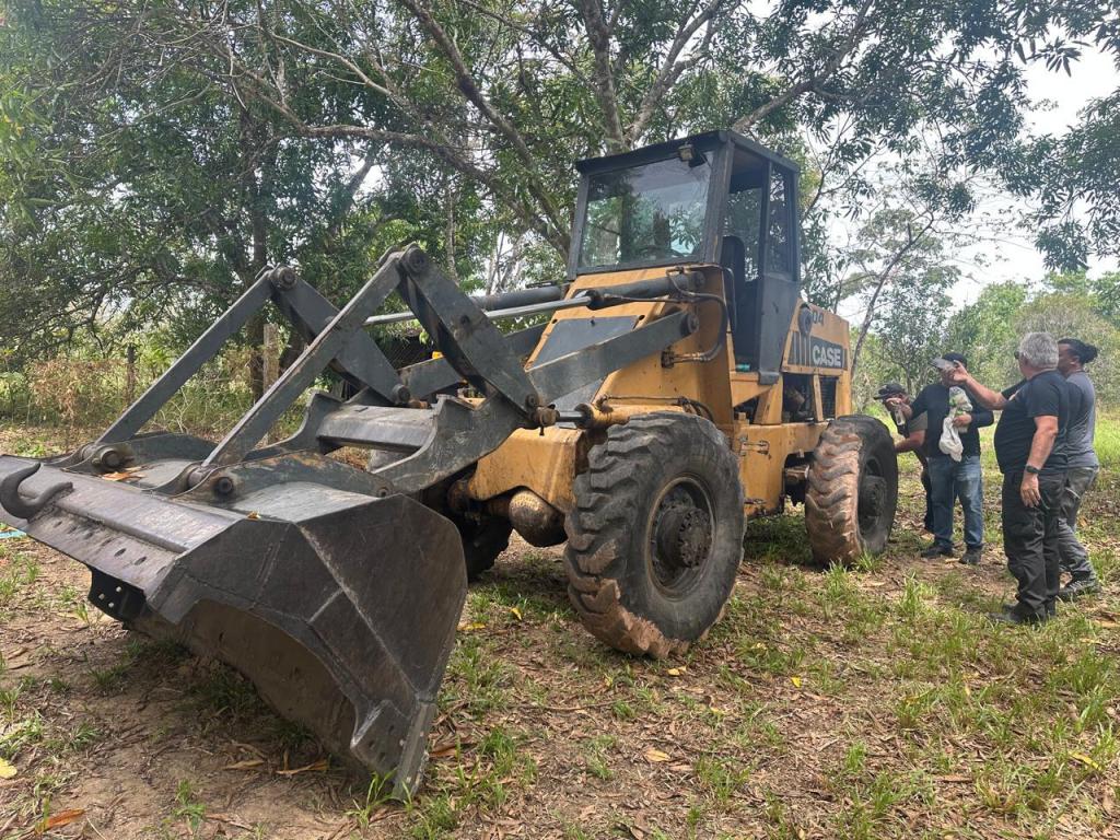 Polícia Civil cumpre mandado de busca e apreensão de máquina pública desaparecida em&nbsp;2014
