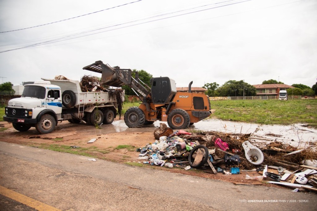 De sofá a vaso sanitário: Prefeitura retira cerca de 1.600 toneladas de lixo de 100 “pontos viciosos” em Boa&nbsp;Vista