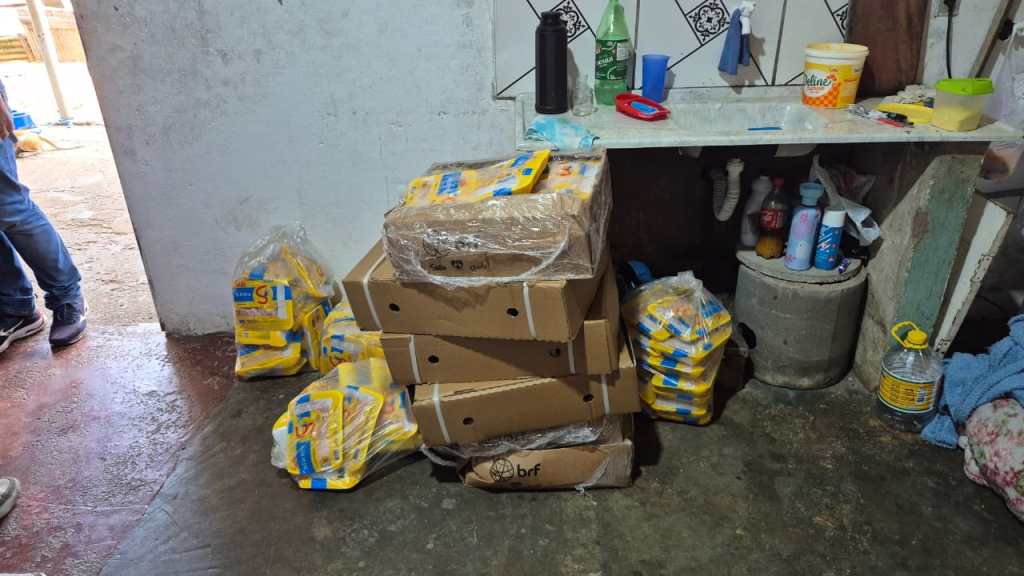 Polícia Civil participa de ação que flagra desvio de mais de 200 kg de merenda&nbsp;escolar