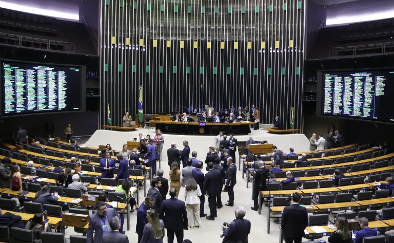 Câmara aprova projeto que dificulta progressão de regime para condenados por crime&nbsp;hediondo