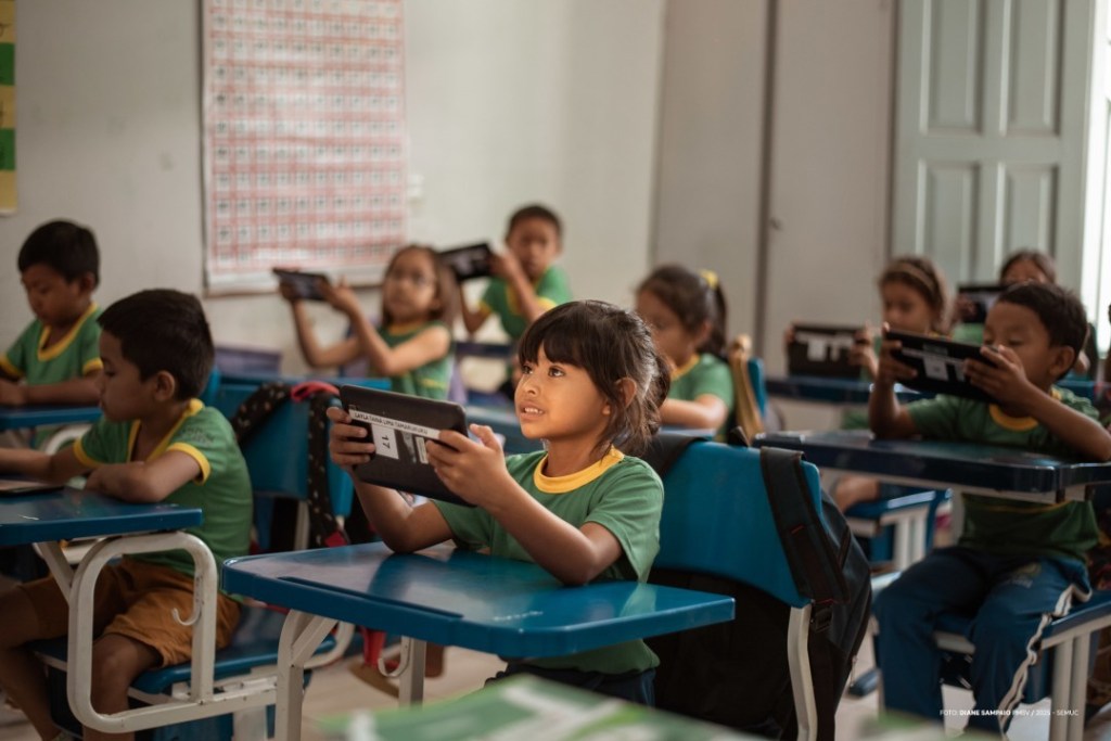 Com internet via satélite, escolas indígenas e do campo têm acesso rápido à tecnologia e ensino de&nbsp;qualidade