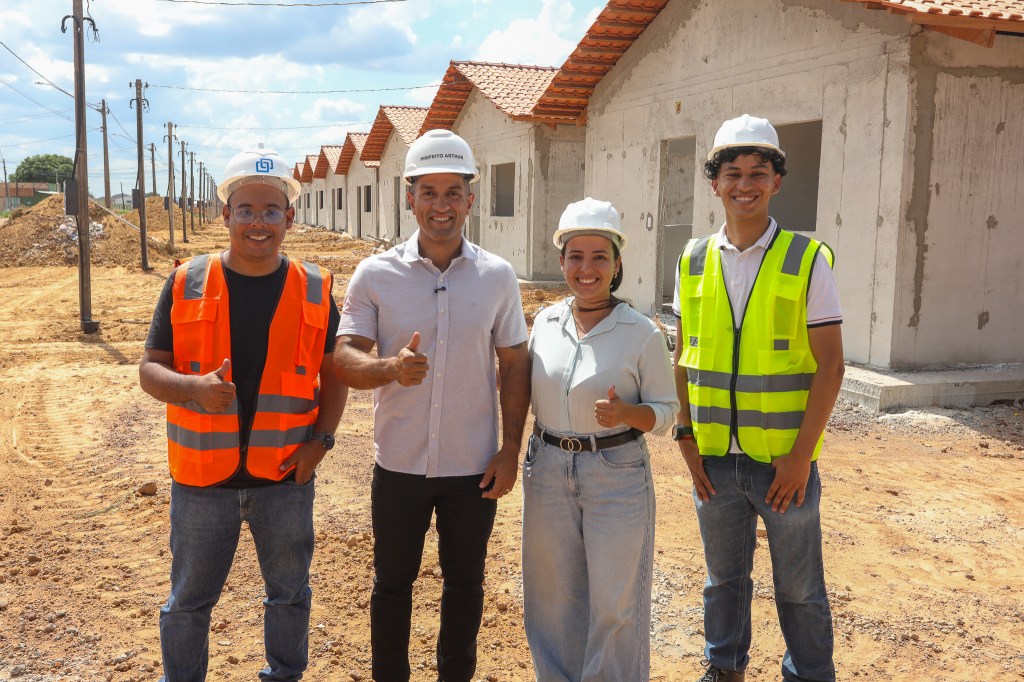 Prefeito Arthur Henrique anuncia inscrições para o Minha Casa, Minha&nbsp;Vida