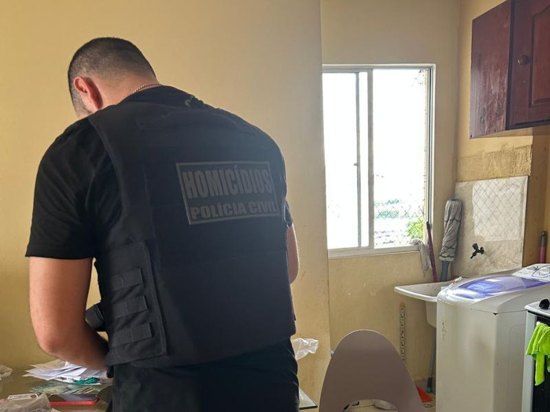 Ação integrada da Polícia Civil de Roraima e do DEINT cumprem mandado de busca em Manaus em desdobramento das&nbsp;investigações
