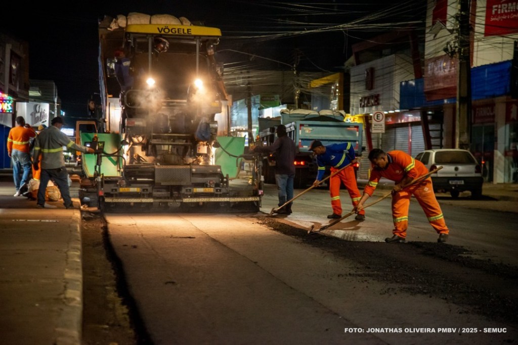 AV. ATAÍDE TEIVE – Novo asfalto vai melhorar trafegabilidade e garantir maior valorização do&nbsp;comércio