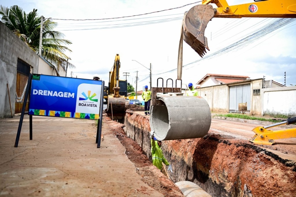 Obras de drenagem avançam e prefeitura trabalha na solução do 46º ponto de alagamento em Boa&nbsp;Vista