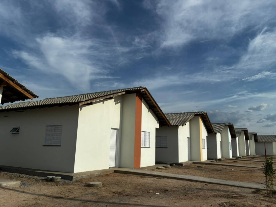 Prefeitura divulga lista de contemplados e 137 famílias recebem as chaves da casa própria em Boa&nbsp;Vista